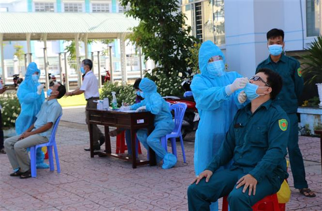 Đồng Tháp thực hiện chống dịch 'cao hơn một mức, nhanh hơn một bước' ảnh 1