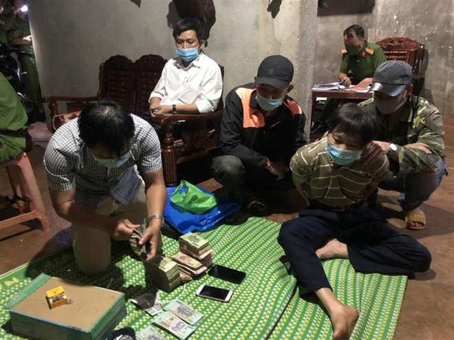 Đắk Nông: Bắt quả tang đối tượng cưỡng đoạt tài sản của doanh nghiệp ​ ảnh 1