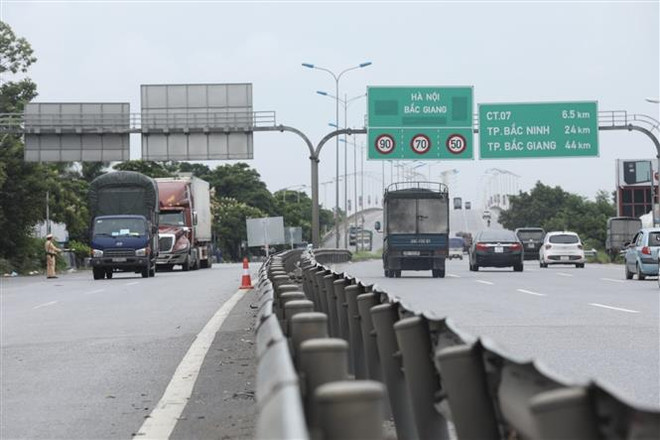 Nhiều giải pháp đảm bảo lưu thông hàng hóa, hoạt động xuất nhập khẩu ảnh 1