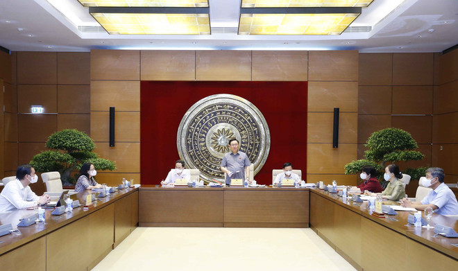 Chủ tịch Quốc hội làm việc với các ủy ban về chuẩn bị các dự án luật ảnh 2