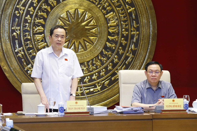 Chủ tịch Quốc hội làm việc với các ủy ban về chuẩn bị các dự án luật ảnh 4