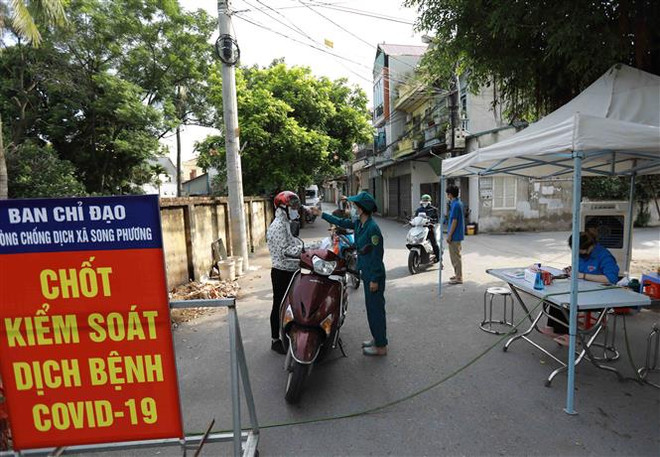 Hà Nội sau 10 ngày giãn cách chống dịch: Vì sao số ca mắc vẫn tăng? ảnh 2