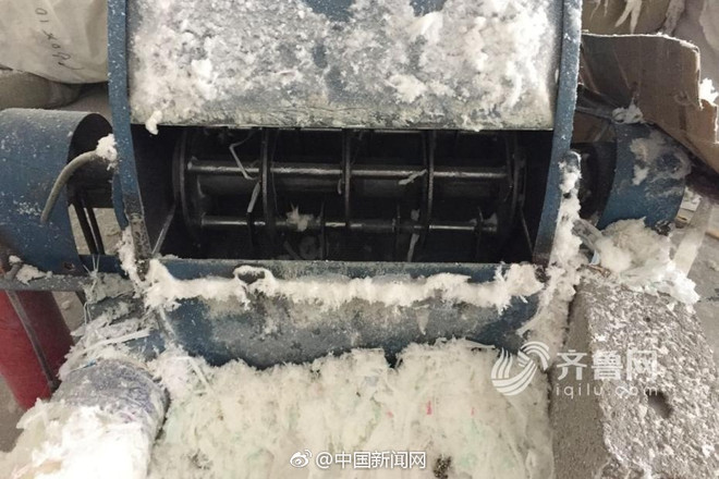 Bí mật gây sốc tại xưởng sản xuất bỉm người lớn từ rác thải tái chế ảnh 4