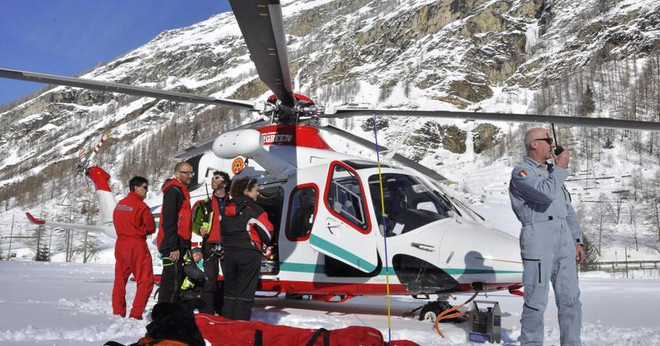 Lở tuyết ở vùng núi miền Bắc Italy, 3 người thiệt mạng ảnh 1