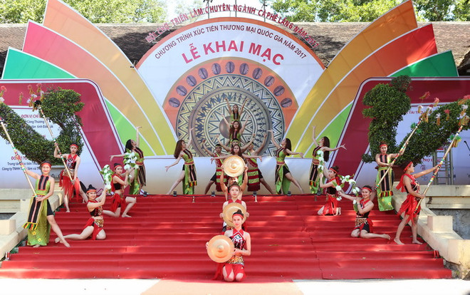 Hơn 700 gian hàng tham gia hội chợ triển lãm càphê Buôn Ma Thuột ảnh 1