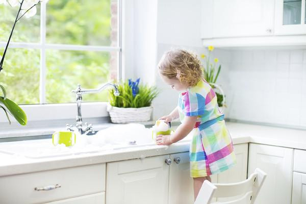 Làm việc nhà có ý nghĩa như thế nào với sự phát triển của trẻ? ảnh 2