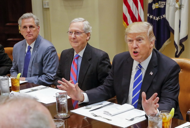 Nhà Trắng bác cáo buộc Tổng thống Mỹ Trump tiếp xúc với Đại sứ Nga ảnh 1