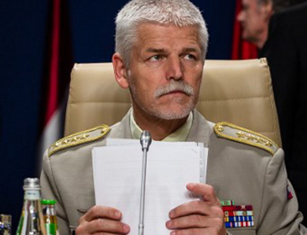 NATO thảo luận việc có tham gia liên quân chống IS hay không ảnh 1