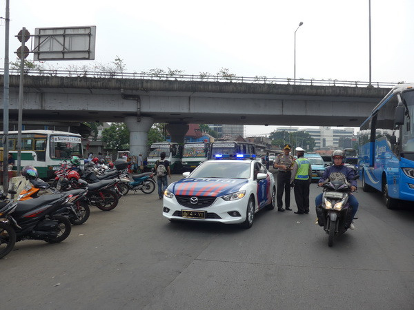 Người Indonesia nói gì về vụ nổ bom kinh hoàng ở Jakarta? ảnh 2