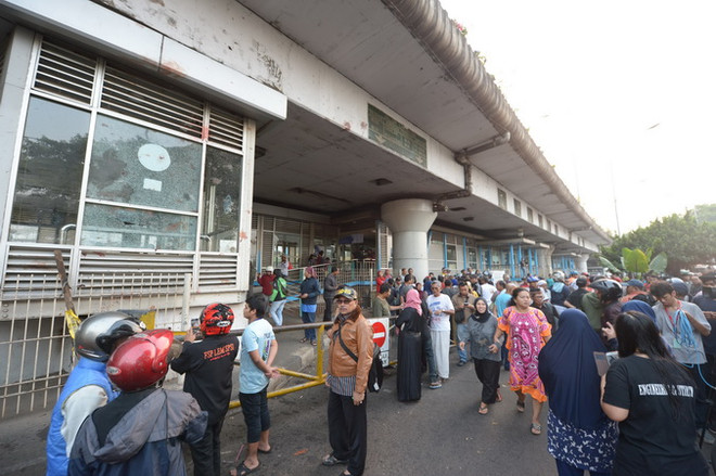 Cảnh sát Indonesia: IS có liên quan vụ đánh bom ở Jakarta ảnh 1