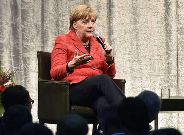 Thủ tướng Đức Angela Merkel: EU tiềm ẩn những xáo trộn vì Brexit ảnh 1