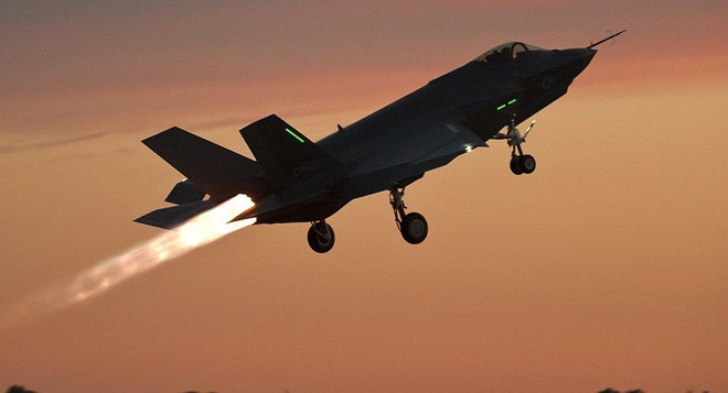(Nguồn: sputniknews.com) Tin thêm về vụ máy bay chiến đấu Nhật Bản biến mất khỏi màn hình radar ảnh 1