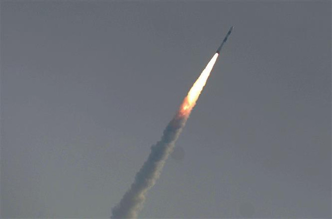 Ấn Độ đặt mục tiêu sở hữu 100 vệ tinh vũ trụ vào năm 2025 ảnh 1