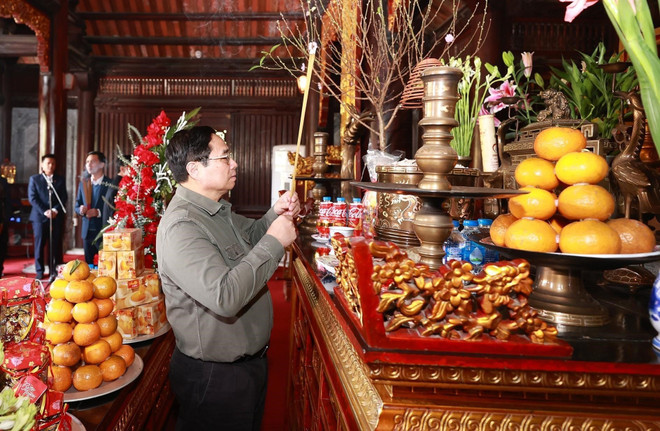 Thủ tướng kiểm tra dự án đường bộ cao tốc Tuyên Quang-Phú Thọ ảnh 4