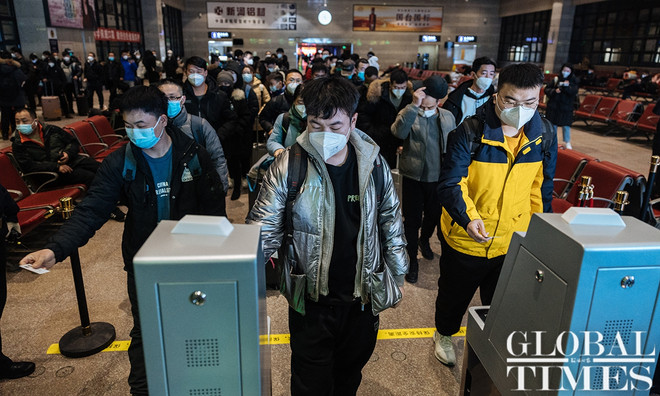 Hàng trăm triệu người về quê ăn Tết, Trung Quốc bắt đầu kỳ Xuân vận ảnh 1