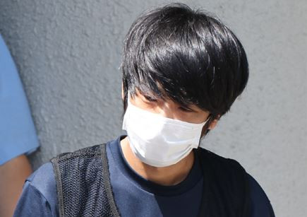 Nghi phạm sát hại cựu Thủ tướng Abe có thể đối mặt với tội danh mới ảnh 1