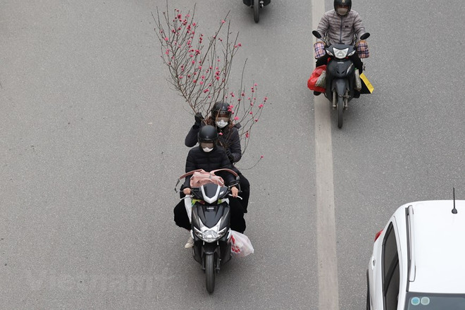 Ngày 28 Tết, giao thông Thủ đô không xảy ra ùn tắc nghiêm trọng ảnh 1