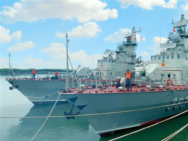 Bà Rịa-Vũng Tàu: Lữ đoàn tàu pháo-tên lửa thi khởi động máy chính ảnh 1