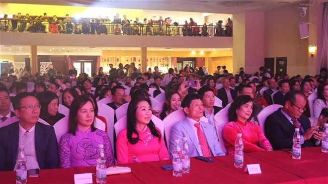 Xuân Quý Mão 2023: Đầm ấm hương sắc Xuân Quê hương tại Séc ảnh 2