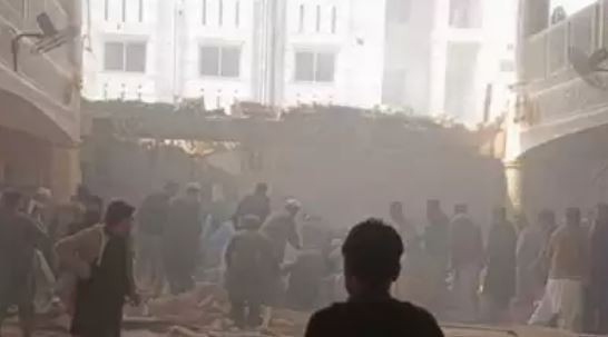 Nổ lớn tại ngôi đền ở Pakistan, ít nhất 70 người bị thương ảnh 1