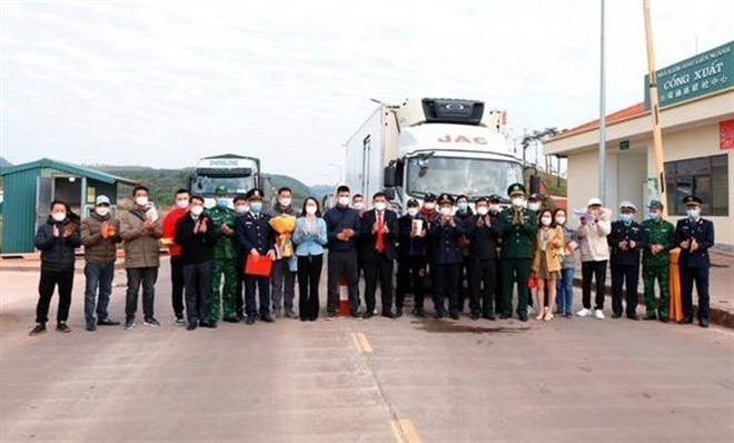 Sau nghỉ Tết, Quảng Ninh có 120 xe hàng xuất nhập khẩu qua Móng Cái ảnh 1
