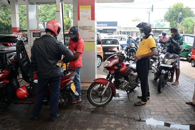 Sri Lanka nhận được ngoại tệ để thanh toán chuyến hàng chở nhiên liệu ảnh 1