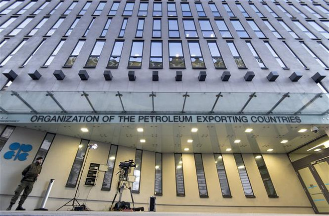 OPEC+ dự kiến bám sát kế hoạch tăng nhẹ sản lượng dầu mỏ ảnh 1