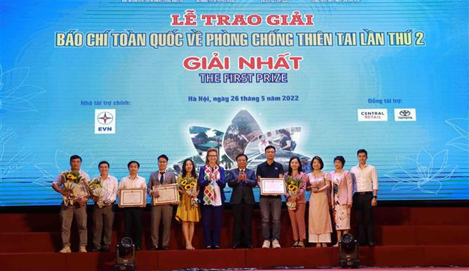 Lễ trao giải Báo chí toàn quốc về Phòng, chống thiên tai ảnh 1