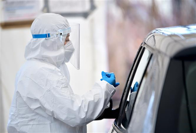 Biến thể phụ XE của SARS-CoV-2 tồn tại lâu hơn các biến thể trước ảnh 1