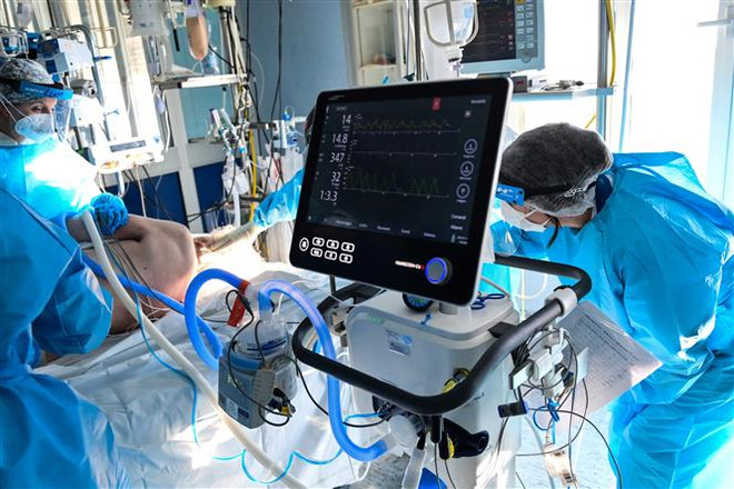 Châu Âu nâng cấp các dòng phụ của Omicron lên 'biến thể đáng lo ngại' ảnh 1