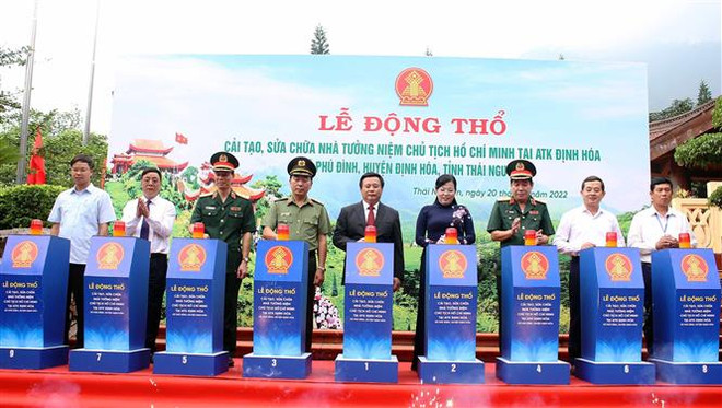 Thái Nguyên tổ chức hội thảo Bác Hồ về An toàn khu Định Hóa ảnh 2