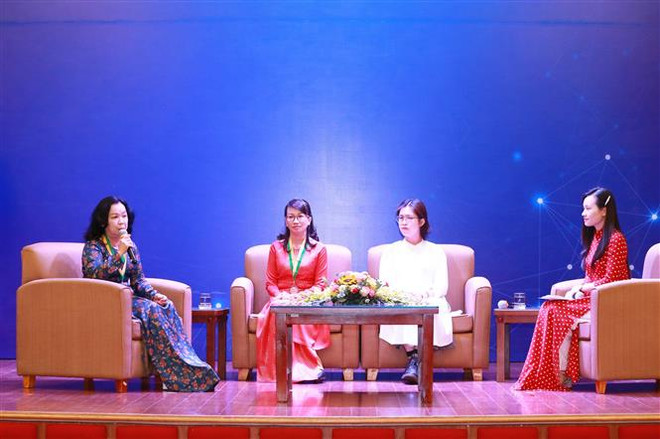 Nữ trí thức là nguồn nhân lực quan trọng trong phát triển đất nước ảnh 2