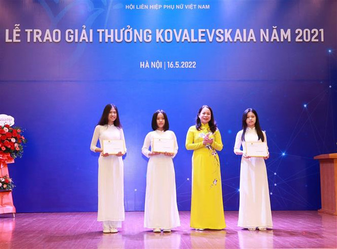 Nữ trí thức là nguồn nhân lực quan trọng trong phát triển đất nước ảnh 1