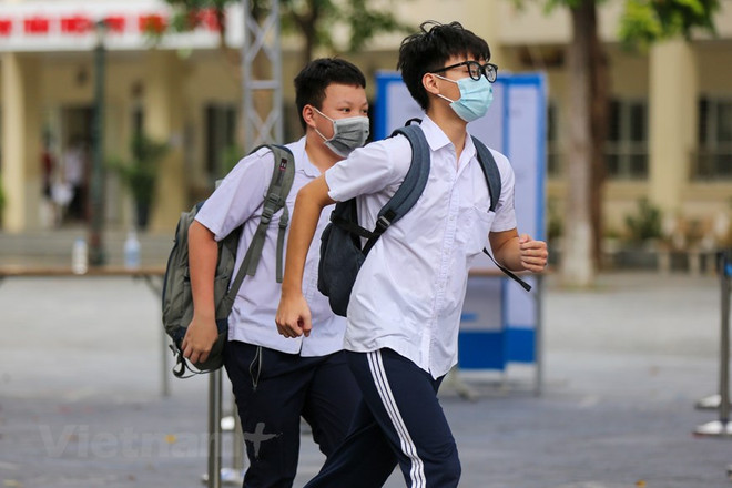 Thi vào lớp 10 tại TP.HCM: Cạnh tranh cao, học sinh chạy đua ôn tập ảnh 1