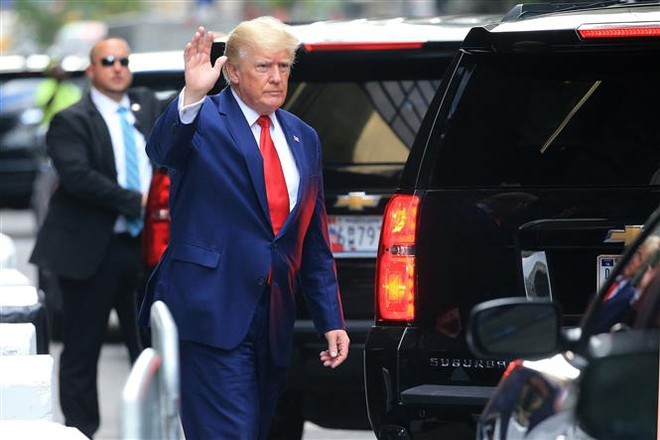 Cựu Tổng thống Mỹ Donald Trump tại New York, Mỹ. (Ảnh: AFP/TTXVN) Ông Donald Trump có thể bị điều tra về khả năng vi phạm luật gián điệp ảnh 1