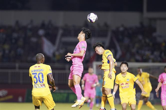 Công Phượng giúp Hoàng Anh Gia Lai duy trì chuỗi 6 trận bất bại ảnh 1