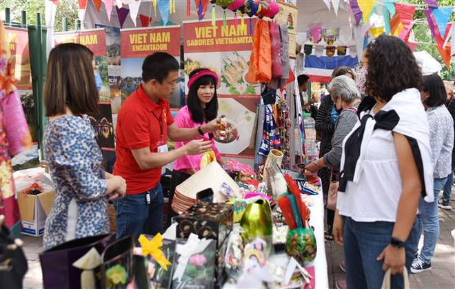 Kỷ niệm 55 năm thành lập ASEAN: Quảng bá văn hóa ASEAN tại Mexico ảnh 2