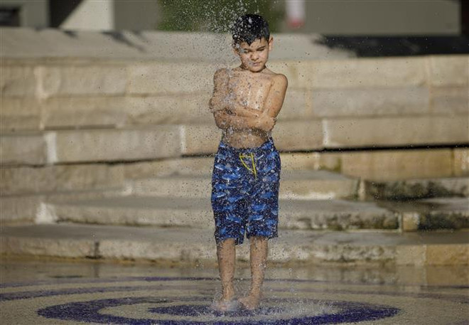 Dự báo về nhiệt độ cực nóng tại khu vực nằm giữa nước Mỹ ảnh 1