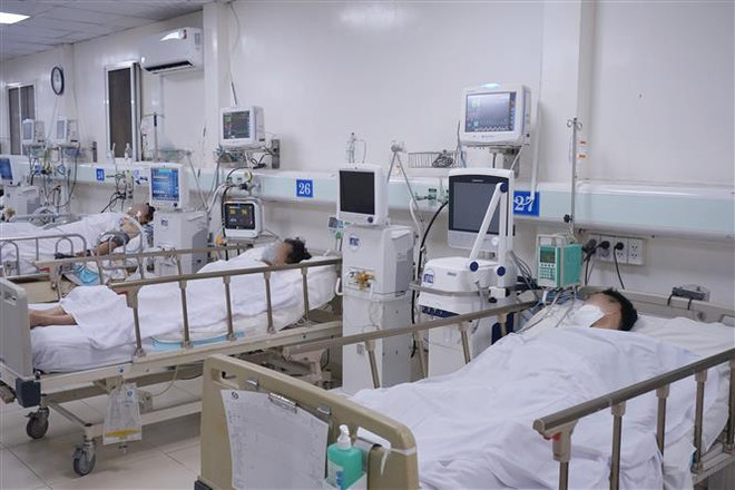 Cảnh báo nguy hiểm chết người từ rượu pha cồn công nghiệp ảnh 1