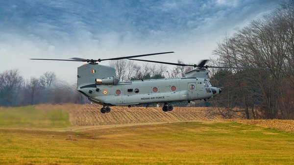 Boeing bàn giao 4 trực thăng Chinook đầu tiên cho Không quân Ấn Độ ảnh 1