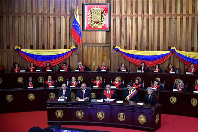Tòa án Venezuela bác bỏ quyết định nhân sự tập đoàn dầu khí ảnh 1