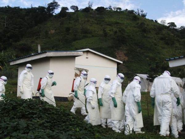 Châu Âu và châu Á đối phó với nguy cơ virus Ebola lây lan ảnh 1