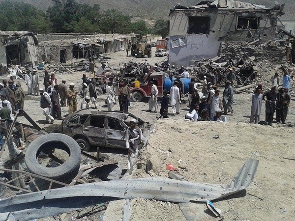 Các tay súng Taliban bắn chết 15 người ở miền Trung Afghanistan ảnh 1