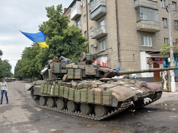 Tổng thống Ukraine tuyên bố sẵn sàng ngừng bắn song phương ảnh 1