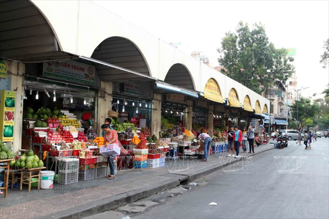 [Photo] Chợ Bến Thành - biểu tượng độc đáo của TP.HCM ảnh 3