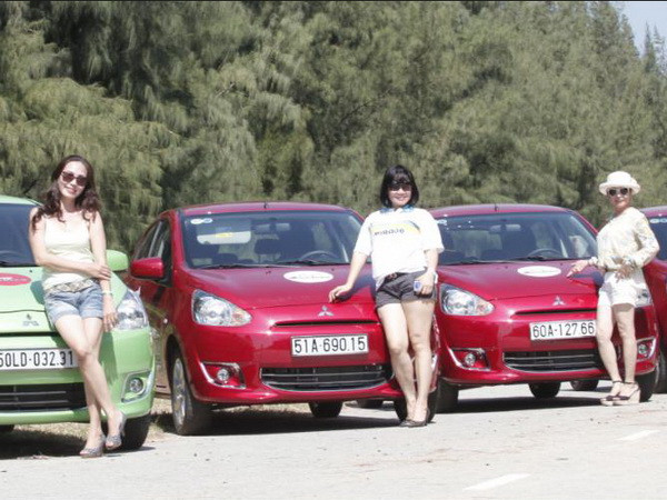 CLB Phụ nữ & Xe hơi bán đấu giá gây quỹ Nỗi đau da cam ảnh 2