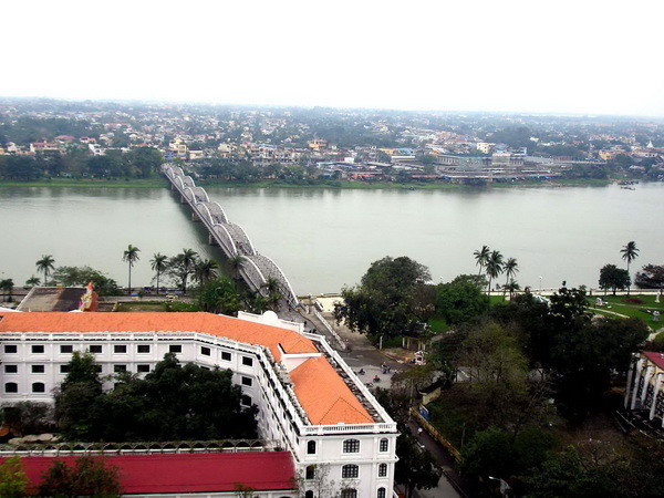 Sức bật Thừa Thiên-Huế trước thềm Năm mới 2014 ảnh 1