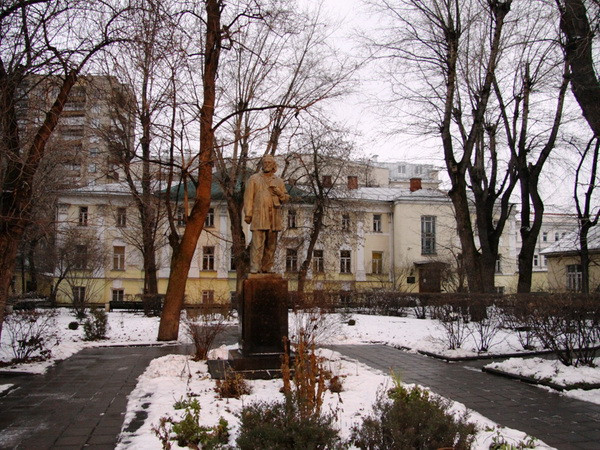 Trường viết văn Gorki kỷ niệm 80 năm ngày thành lập ảnh 1