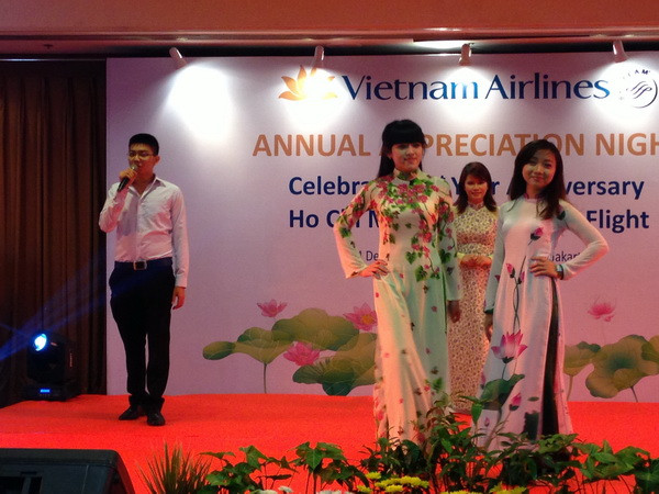 Kỷ niệm 1 năm hoạt động tuyến bay TP.HCM-Jakarta ảnh 1