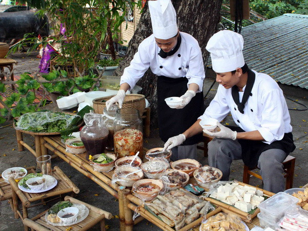 Ẩm thực - nhân tố chính quyết định điểm đến du lịch ảnh 1